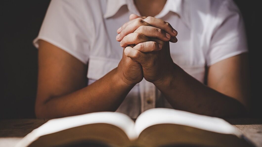 Christian life crisis prayer god 1150